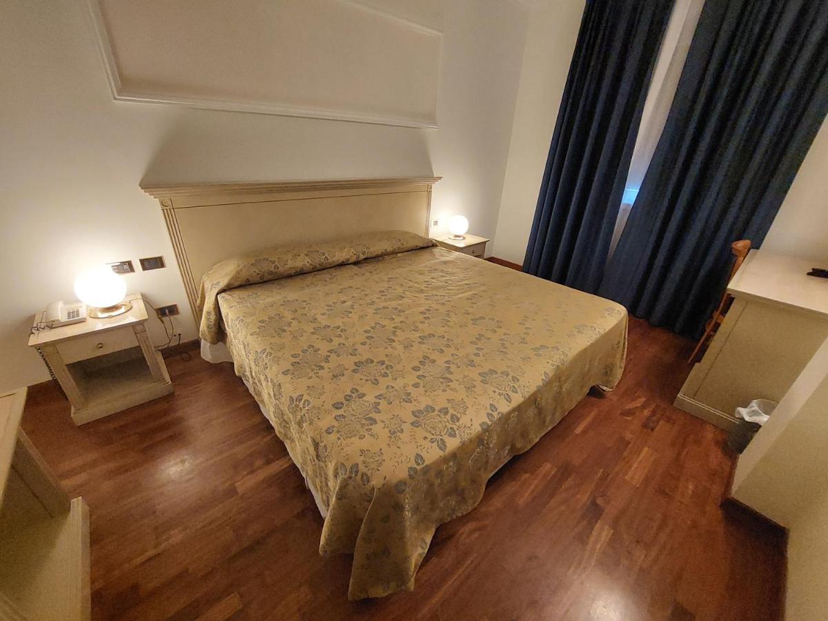 Hotel Villa Medici Rocca San Giovanni Kültér fotó