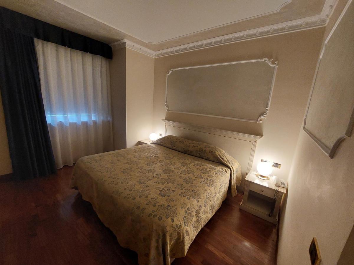Hotel Villa Medici Rocca San Giovanni Kültér fotó