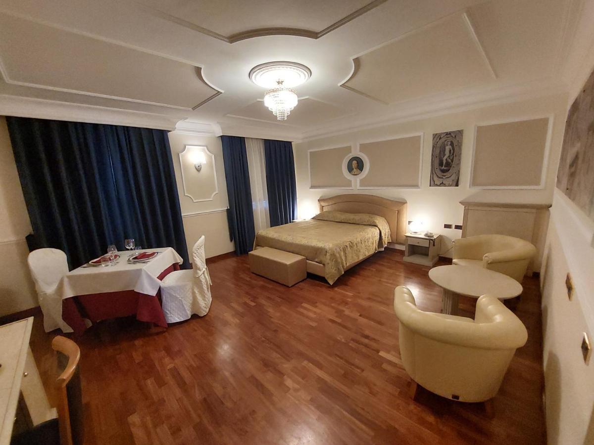 Hotel Villa Medici Rocca San Giovanni Kültér fotó